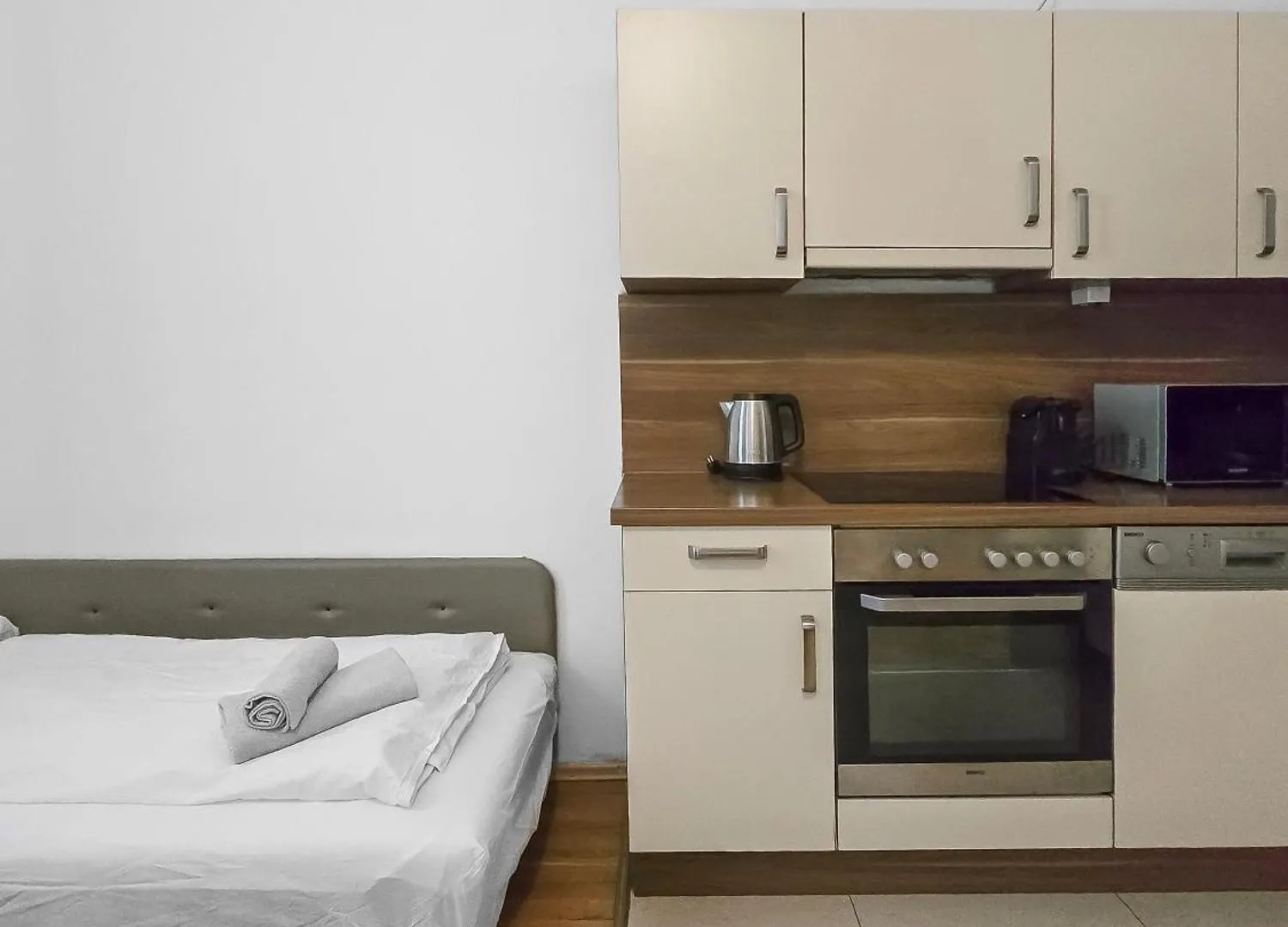 Millennium Cozy Stay - Fully Equipped Apartment Vienna